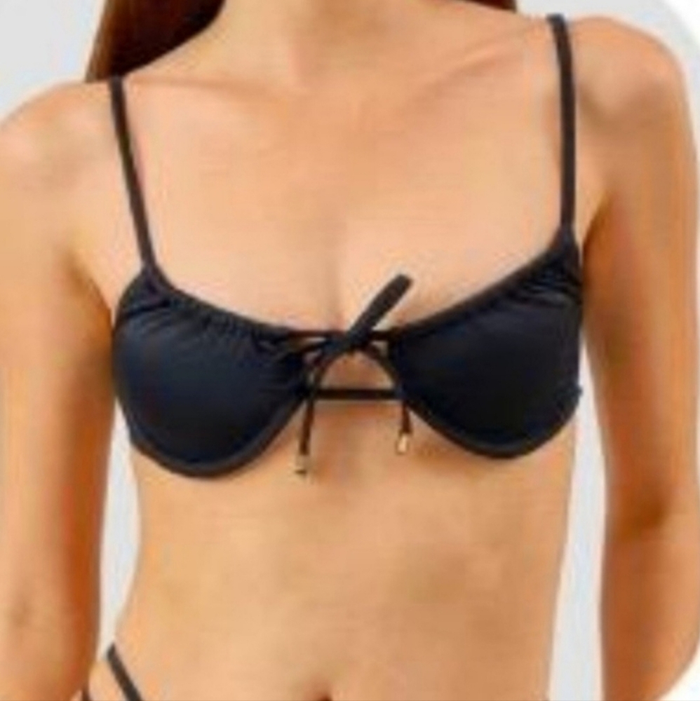Blackbough Bikini top RESERVED